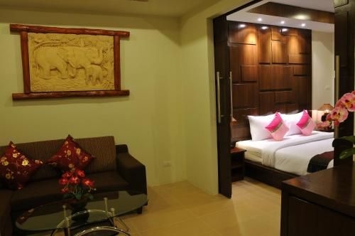 Boonjumnong Modern Apartments4
