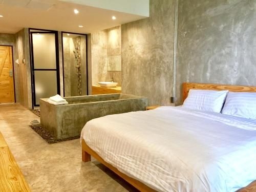 โรงแรมคลิม (Klim Hotel)1