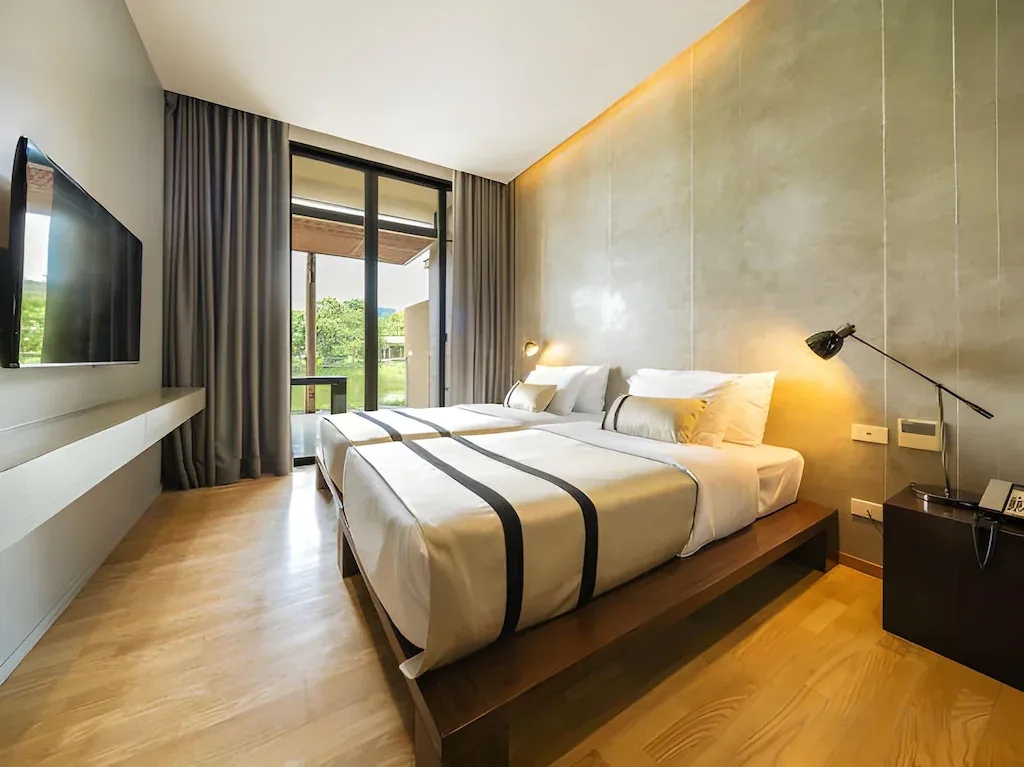 อัตตา เลคไซด์ รีสอร์ท สวีท (Atta Lakeside Resort Suite)1