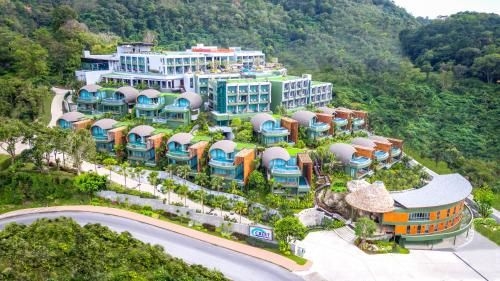 เครสท์ รีสอร์ต แอนด์ พูล วิลล่า (Crest Resort & Pool Villas)0