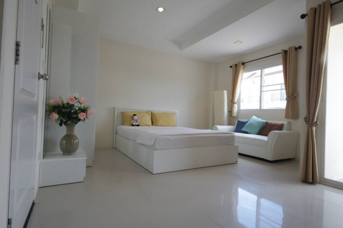โลตัส สวีท หัวหิน (Lotus Suite Hua Hin)1