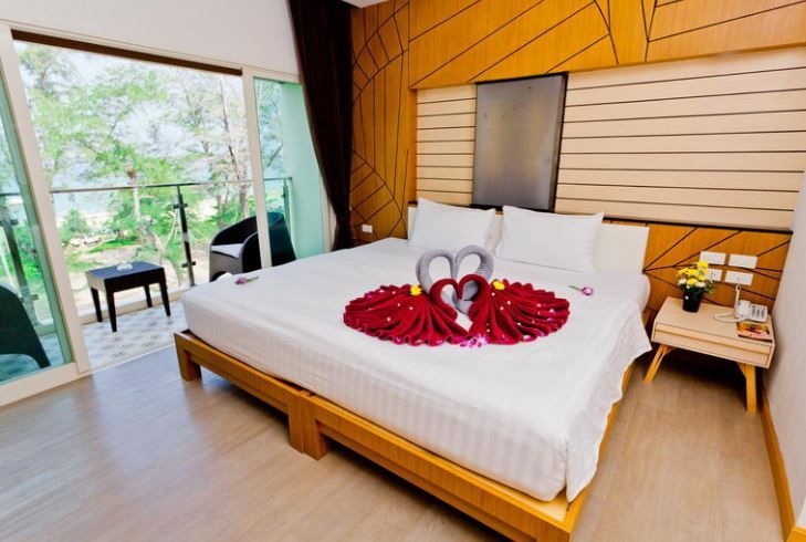 โรงแรมอันดา บีชไซด์ (Anda Beachside Hotel)3