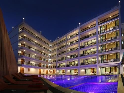 ปริภัส ป่าตอง รีสอร์ต (Paripas Patong Resort)1