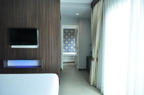 โรงแรมดิ เอม ป่าตอง (The Aim Patong Hotel)2