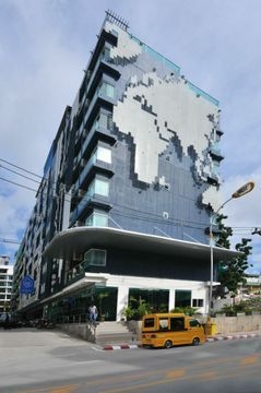 โรงแรมดิ เอม ป่าตอง (The Aim Patong Hotel)0