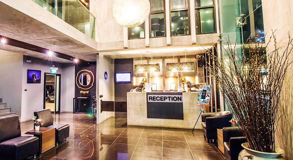 บีทู แบล็ค (B2 Black Business and Budget Hotel)1