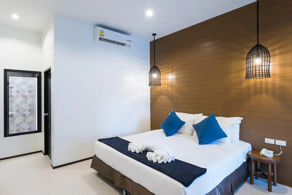 โรงแรมเจ้าหลาวทอแสงบีช (Chaolao Tosang Beach Hotel)1