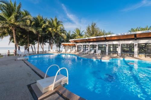 โรงแรมเจ้าหลาวทอแสงบีช (Chaolao Tosang Beach Hotel)1
