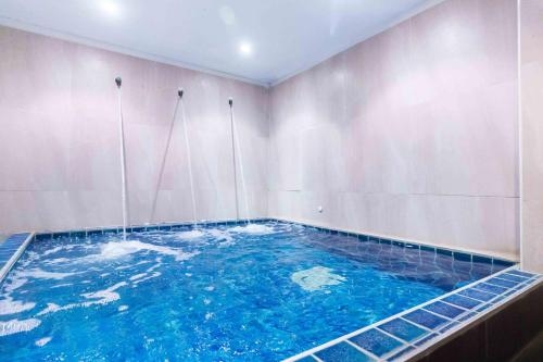 Avana Grand Hotel and Convention Centre4