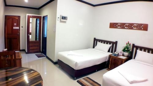 โรงแรมคุ้มนคร (Khum Nakhon Hotel)3