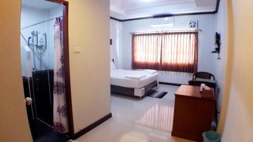 โรงแรมคุ้มนคร (Khum Nakhon Hotel)4