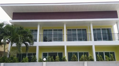 ทิพย์บุรี รีสอร์ท (Thipburee Resort)4