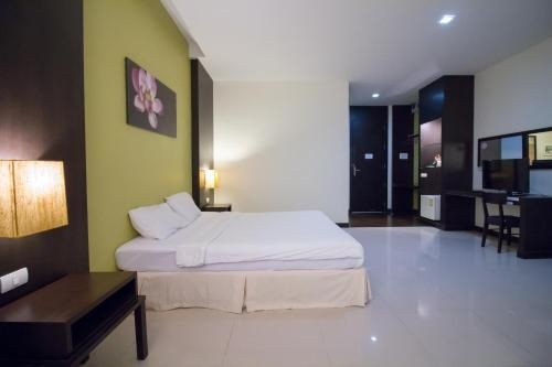 จัมโบ้เฮาส์ (Jumbo House)2