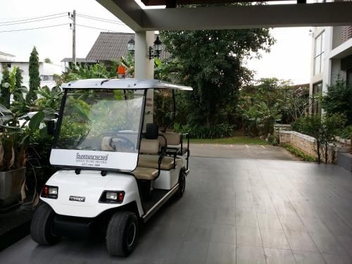 โรงแรมนานาบุรี (Nanaburi Hotel)2