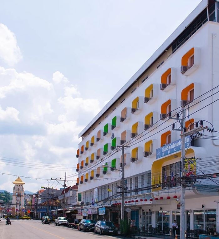 Modern Thai Hotel Betong1