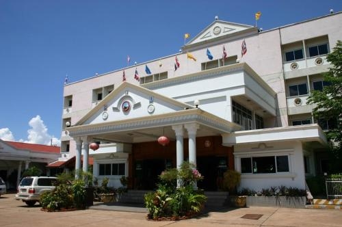 Sakol Grand Palace Hotel1