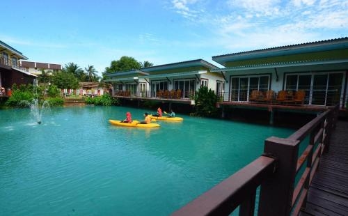 เลค เทอเรซ รีสอร์ต (Lake Terrace Resort)0