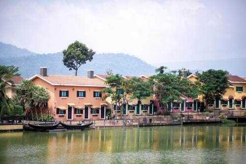 เดอะ เวโรน่า แอท ทับลาน (The Verona at Tub Lan)1