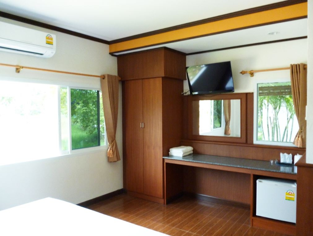 เรืองสิริ รีสอร์ท (Rueangsiri Resort)2