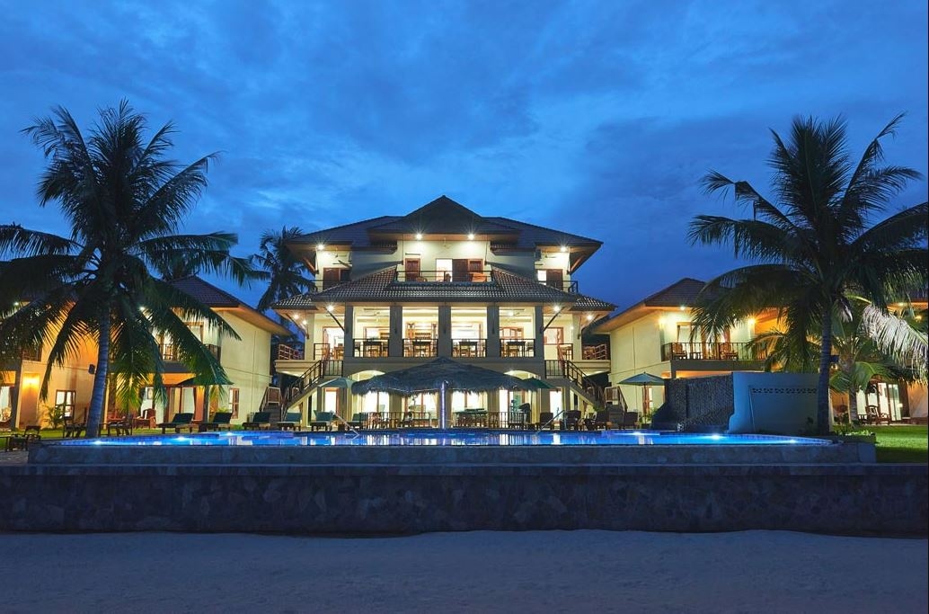 ซาร่า บีชฟร้อนท์ บูทีค รีสอร์ต (Sara Beachfront Boutique Resort)0