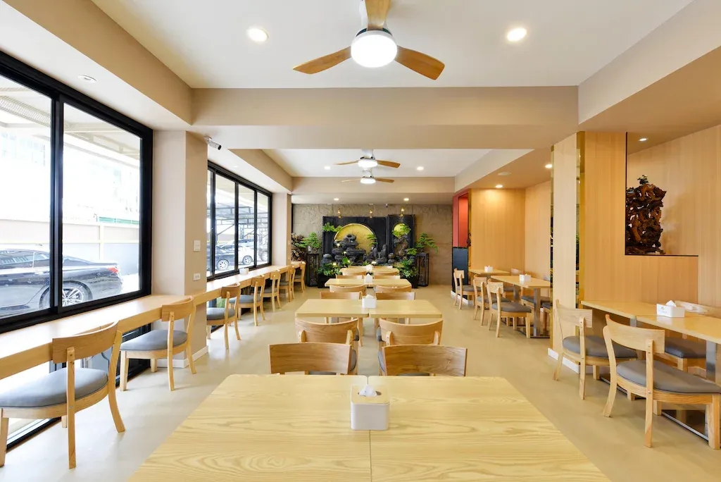 โรงแรมบีริช (Berich Hotel)2