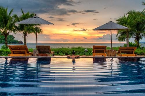อันดาเลย์ บีช รีสอร์ท (Andalay Beach Resort)0