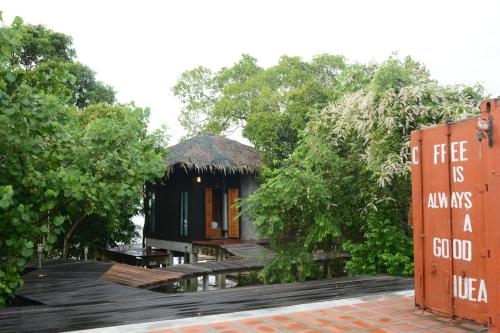 ชานไม้ชายเล (Charn Mai Chai Lay)2