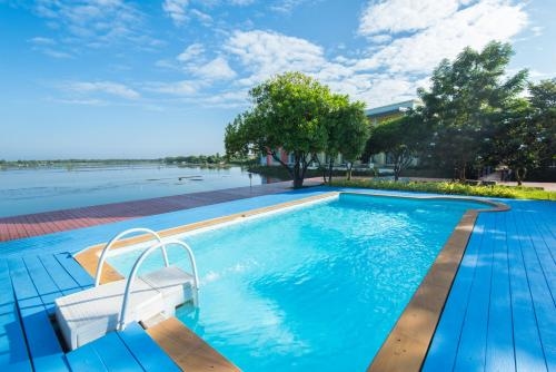บ้านทะเลสีครีม รีสอร์ท (Baan Talay See Cream Resort)2