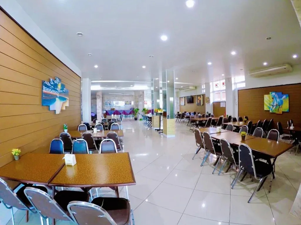 Century Grand Hotel2
