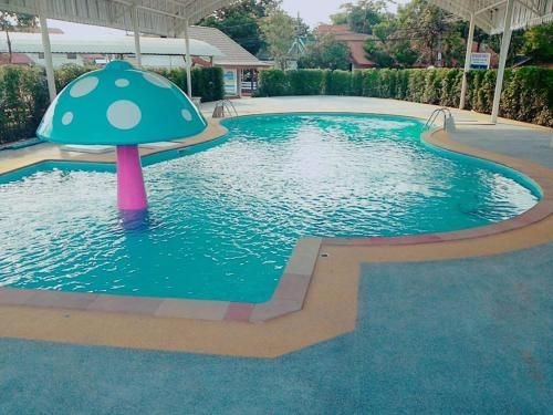 โรงแรมพีพาราไดซ์ (p.paradise hotel)1