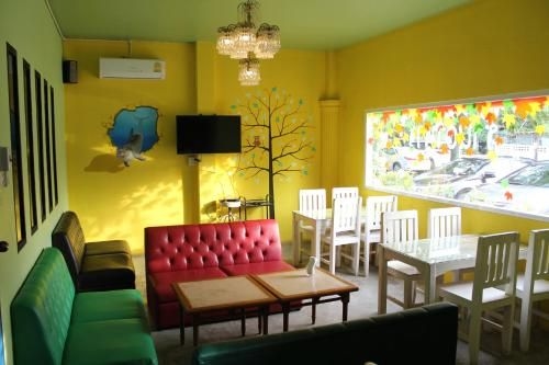 โรงแรม บี-โคซี่ (B-Cozy Hotel Uttaradit)4