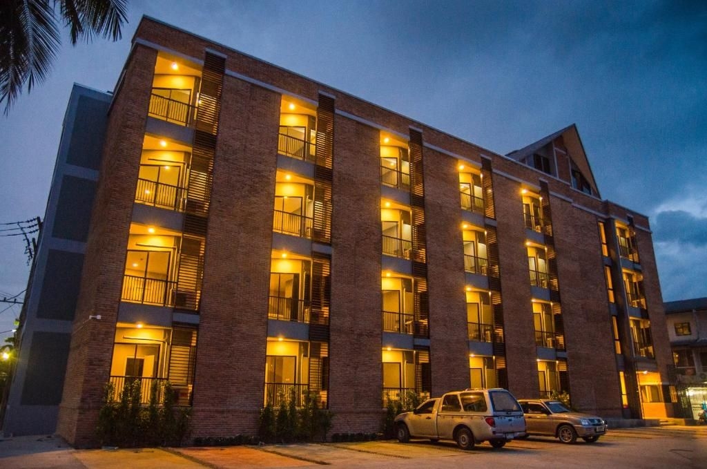 โรงแรมเดอะ โคโคนัท (The Coconut Hotel)1