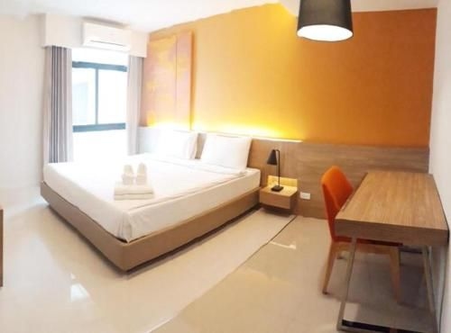 โรงแรมเอบิช (A BIZZ Hotel)1