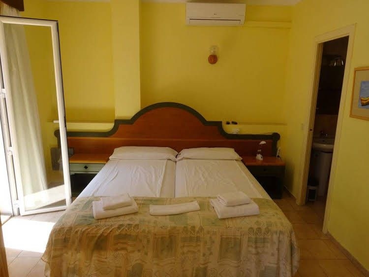 Hostal Amistad0
