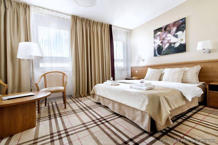 Hotel Victoria0