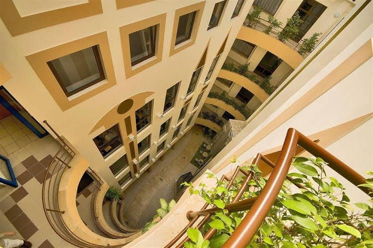Hotel Patio0