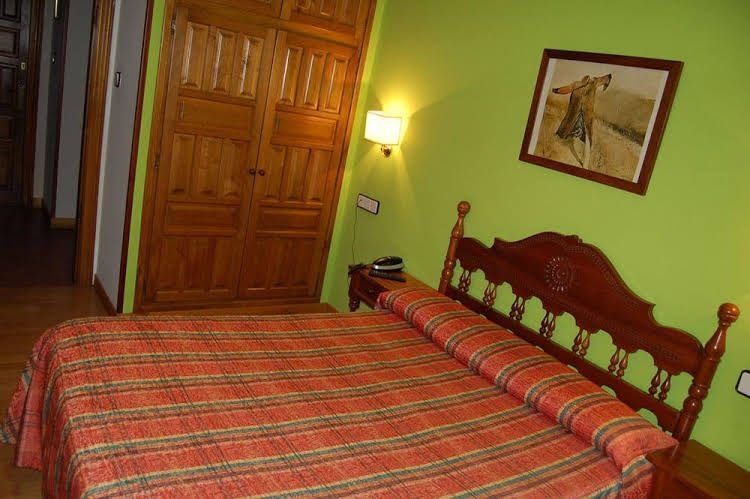 Hotel Los Hidalgos0