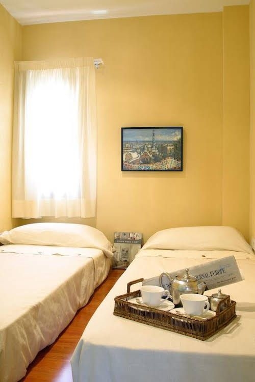 Classbedroom Apartments II0