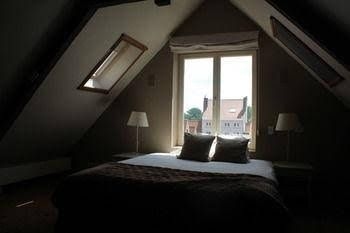 B&B 16690