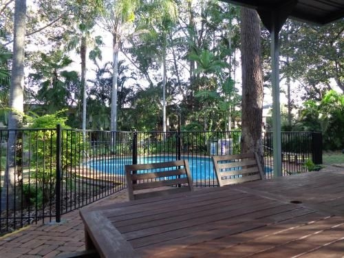 Forest Lodge Apartments0