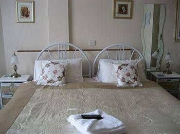 Croydon Hotel0