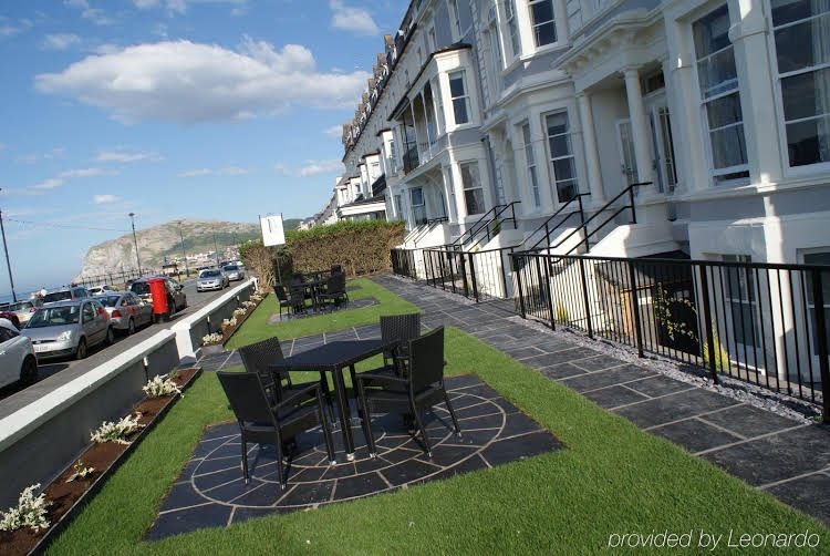 Regency Royal Hotel0