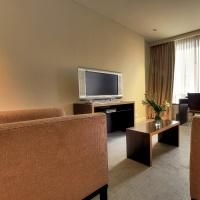 818 Suites2