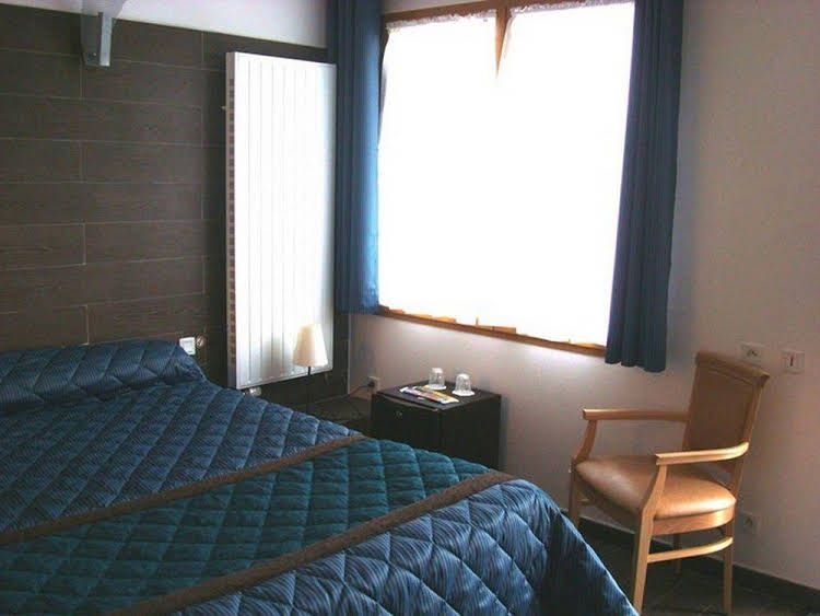 Motel Savinien0