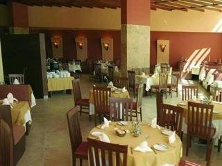 Suites Camino Real3
