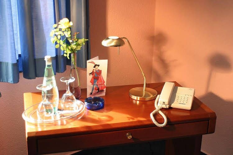 Rattenfangerhotel Berkeler Warte0