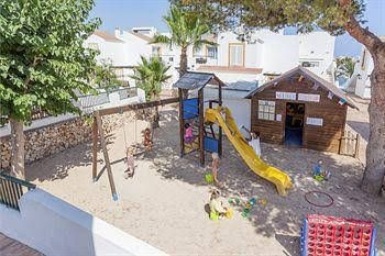 Apartamentos Roc Lago Park0