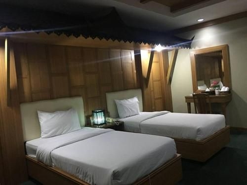 โรงแรมเดอะริช (The Rich Hotel)2