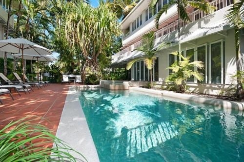 Balboa Apartments1