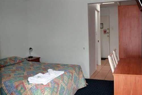 Queensland Motel0